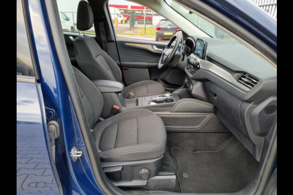 Ford Kuga 2.5 PHEV Titanium WORDT VERWACHT | 225pk | Adaptive cruise control | Winter Pack | Dodehoeksensoren | Camera | 1.500kg Trekgewicht