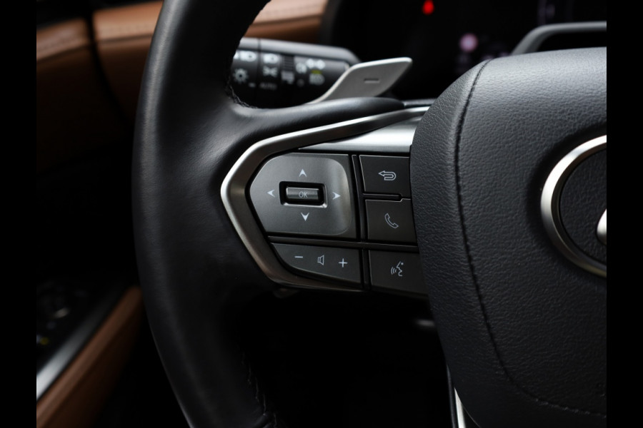 Lexus LBX 1.5 Relax 2WD | Leder | Memory Seat | Dodehoek