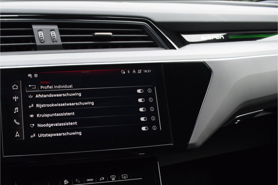 Audi SQ8 e-tron Quattro / Luchtvering/ Standkachel/ Bang & Olufsen Sound System/ Panoramadak/ Trekhaak/ 371kW (505PK)