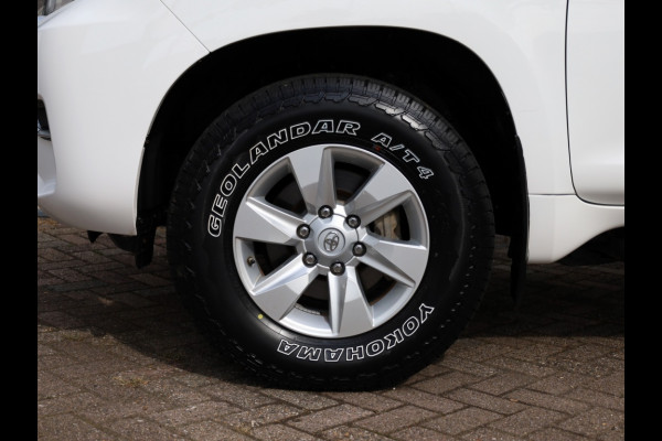 Toyota Land Cruiser 2.8 D4-D-F 3 DRS BLIND VAN | Cruise Control