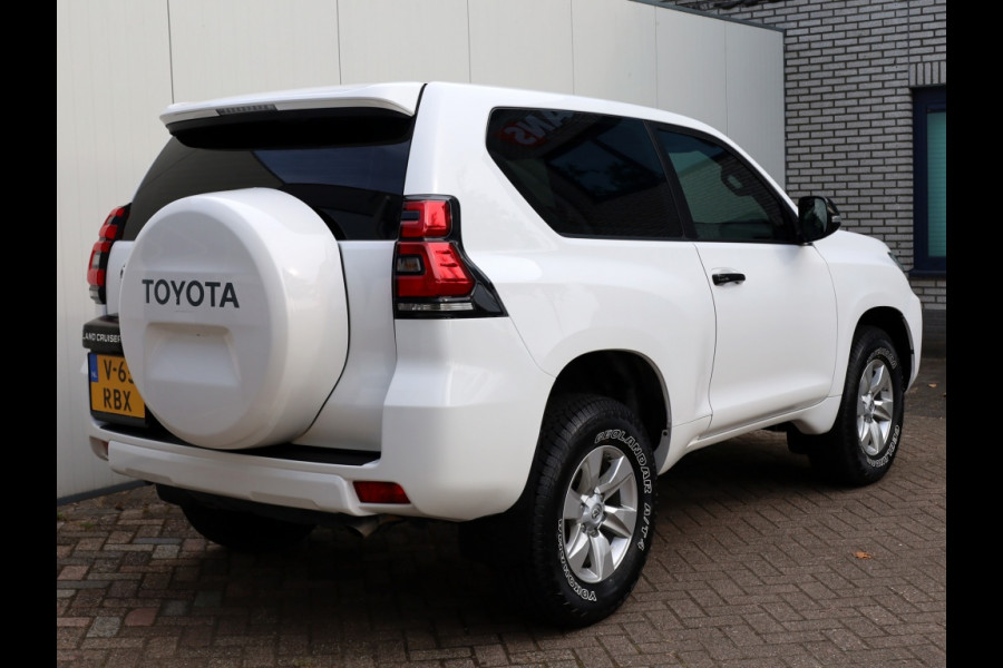 Toyota Land Cruiser 2.8 D4-D-F 3 DRS BLIND VAN | Cruise Control