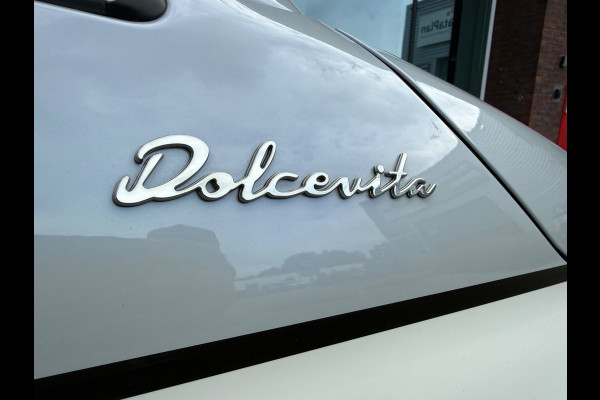 Fiat 500 1.0 Hybrid Dolcevita - Navi - Climate - Panodak - Parkeerhhulp - Lage stand