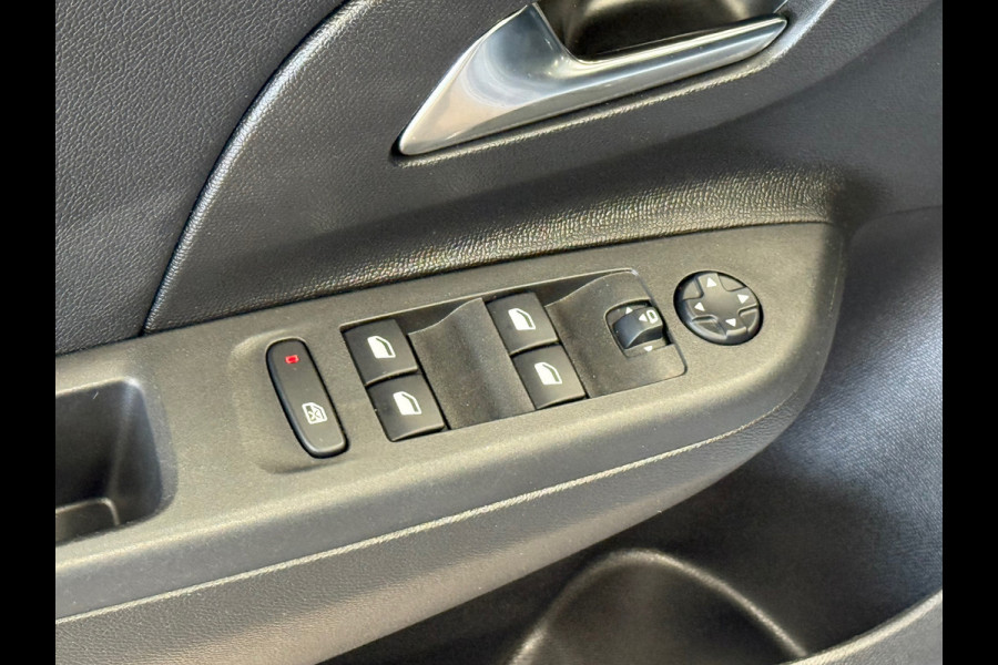 Opel Corsa 1.2 GS Line AUT NAVI CRUISE CLIMATE CONTROL CAM CARPLAY PDC KEYLESS