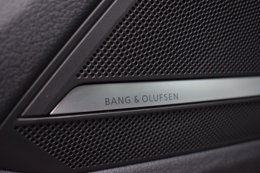 Audi A6 Avant 55 TFSI e Quattro S-edition Competition Pano | B&O | 21" | Nachtzicht