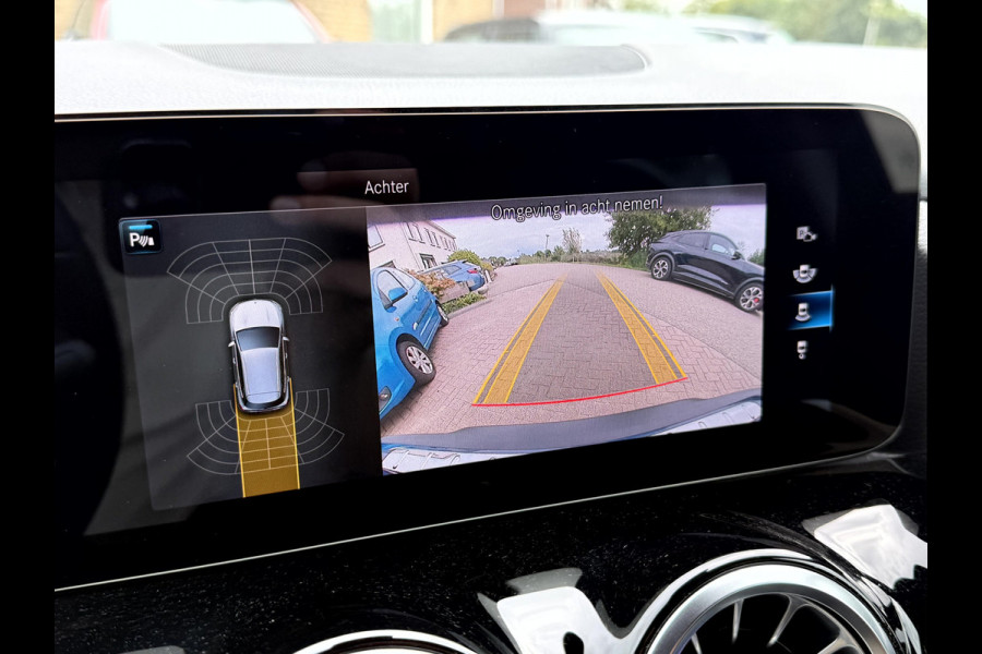 Mercedes-Benz EQA 250 Business Solution Luxury 67 kWh SOH 93.9%, Navi, Camera, Trekhaak, Sfeerverlichting
