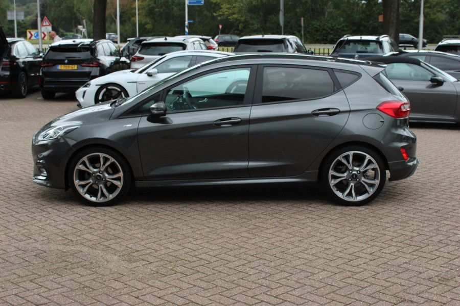 Ford Fiesta 1.0 EcoBoost ST-Line / Navigatie / Parkeerhulp achter / 17'' / Stoelverwarming / Cruise Control