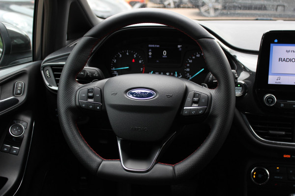 Ford Fiesta 1.0 EcoBoost ST-Line / Navigatie / Parkeerhulp achter / 17'' / Stoelverwarming / Cruise Control