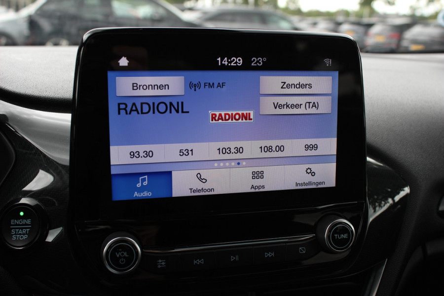 Ford Fiesta 1.0 EcoBoost ST-Line / Navigatie / Parkeerhulp achter / 17'' / Stoelverwarming / Cruise Control