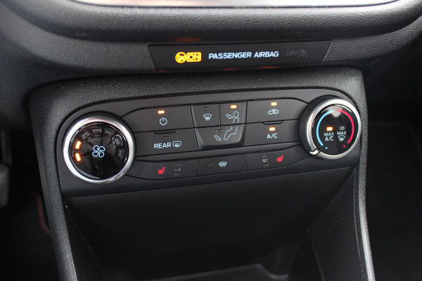 Ford Fiesta 1.0 EcoBoost ST-Line / Navigatie / Parkeerhulp achter / 17'' / Stoelverwarming / Cruise Control