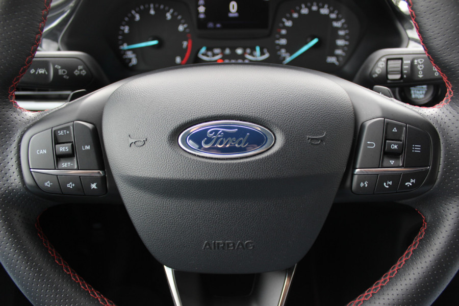 Ford Fiesta 1.0 EcoBoost ST-Line / Navigatie / Parkeerhulp achter / 17'' / Stoelverwarming / Cruise Control