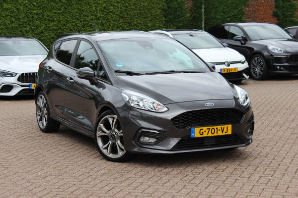 Ford Fiesta 1.0 EcoBoost ST-Line / Navigatie / Parkeerhulp achter / 17'' / Stoelverwarming / Cruise Control