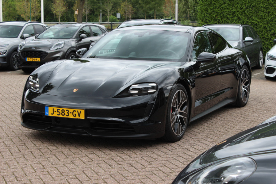 Porsche Taycan 4S Performance 84 kWh / SoH 91,2% / Panoramadak / 360Camera / Luchtvering / Massage+Ventilatie / Keyless / 20'' / Bose / Sportchrono / Dodehoek / DAB / InnoDrive / ACC
