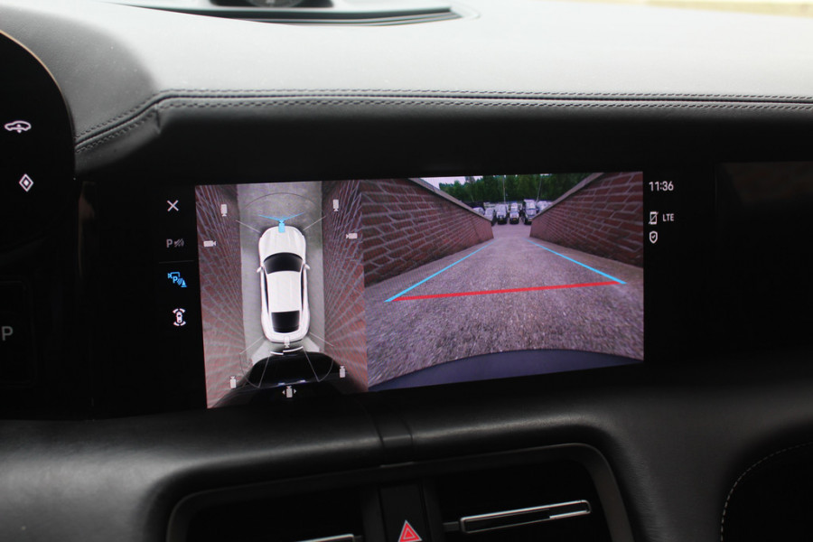 Porsche Taycan 4S Performance 84 kWh / SoH 91,2% / Panoramadak / 360Camera / Luchtvering / Massage+Ventilatie / Keyless / 20'' / Bose / Sportchrono / Dodehoek / DAB / InnoDrive / ACC