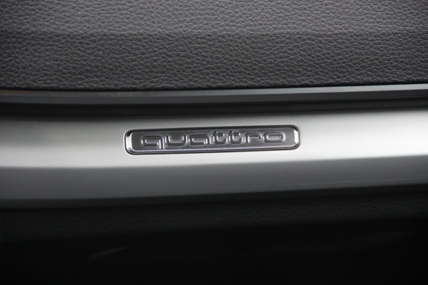 Audi Q5 50 TFSI e 299Pk PHEV Quattro Pro Line NL Auto | 1e Eigenaar | | Pano-Dak | Leder | Cruise | DAB | ECC | PDC | Navi | LED