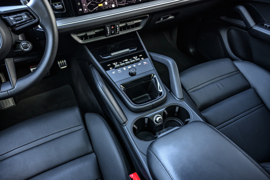 Porsche Cayenne Coupé 3.0 S E-Hybrid Black Edition Pano/InnoDrive/HUD/360/Luchtvering/Massage