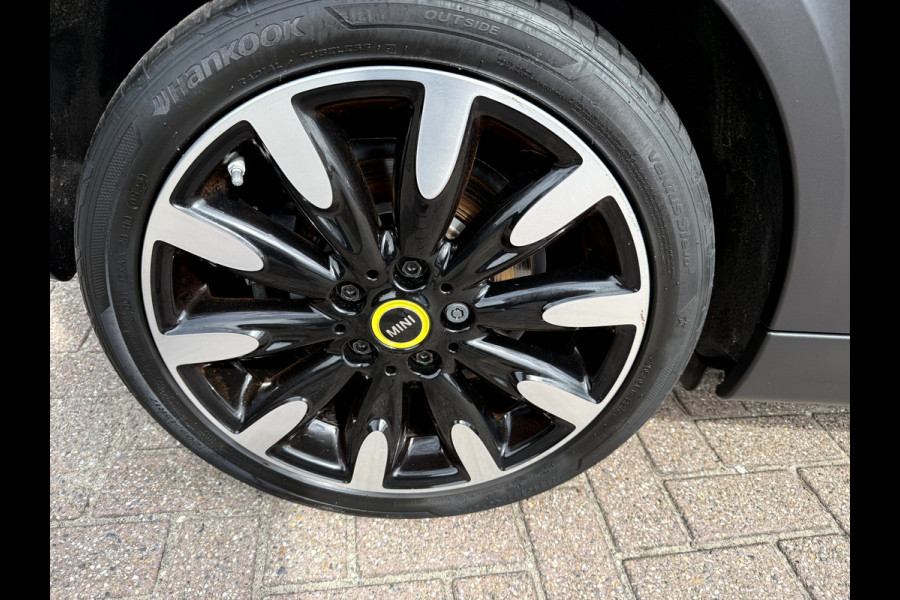 MINI Electric Resolute Edition 33 kWh SOH 94.8, Camera, App Connect, 17''Lmv