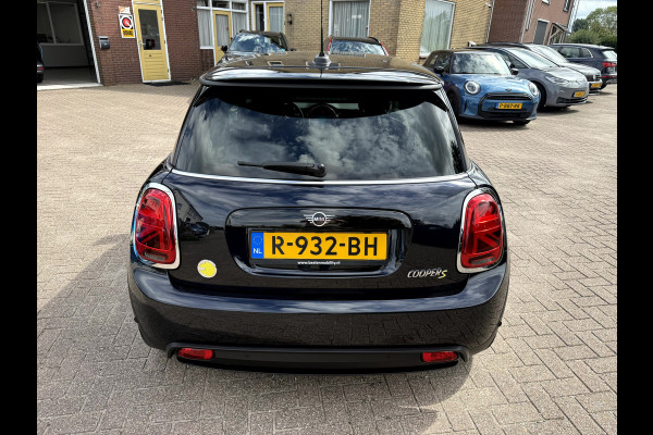 MINI Electric Resolute Edition 33 kWh SOH 94.8, Camera, App Connect, 17''Lmv