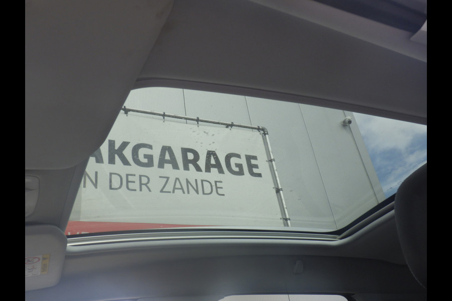 Peugeot 2008 1.2 AUT Crossway Kompas, Panodak, Camera, Trekhk, Cruise, Compleet!