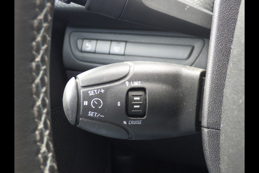 Peugeot 2008 1.2 AUT Crossway Kompas, Panodak, Camera, Trekhk, Cruise, Compleet!