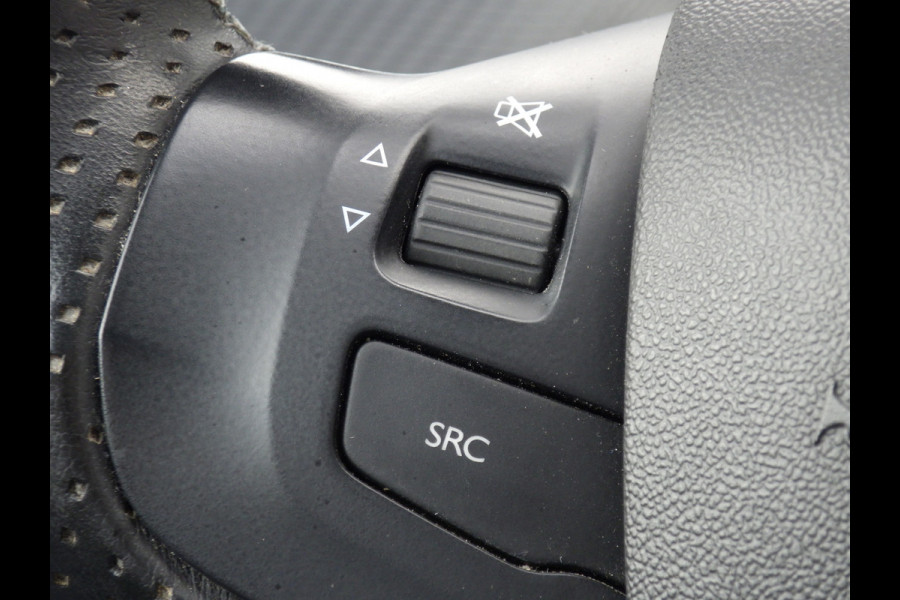 Peugeot 2008 1.2 AUT Crossway Kompas, Panodak, Camera, Trekhk, Cruise, Compleet!
