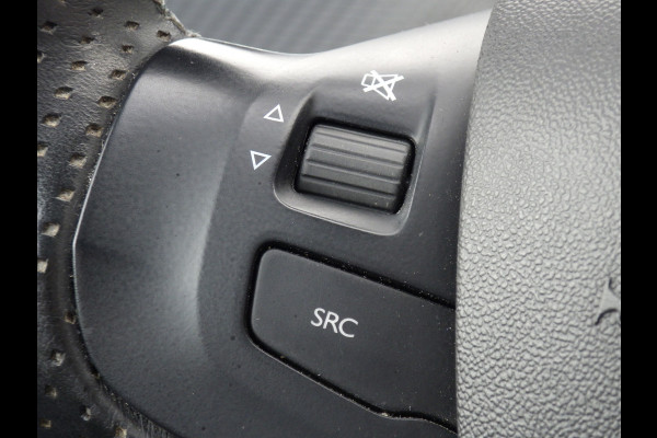 Peugeot 2008 1.2 AUT Crossway Kompas, Panodak, Camera, Trekhk, Cruise, Compleet!