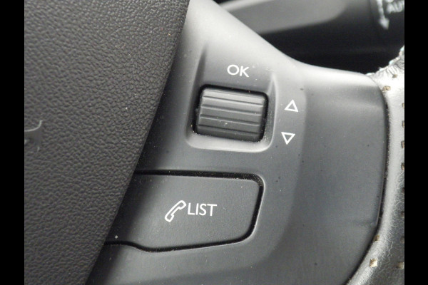 Peugeot 2008 1.2 AUT Crossway Kompas, Panodak, Camera, Trekhk, Cruise, Compleet!