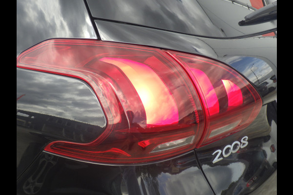 Peugeot 2008 1.2 AUT Crossway Kompas, Panodak, Camera, Trekhk, Cruise, Compleet!