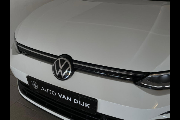Volkswagen Golf 1.5 eTSI R-Line Business+ AUTOMAAT AIRCO PANO NAVI CRUISE STOELVERW APPLE CARPLAY PDC CAMERA TREKHAAK NIEUWSTAAT
