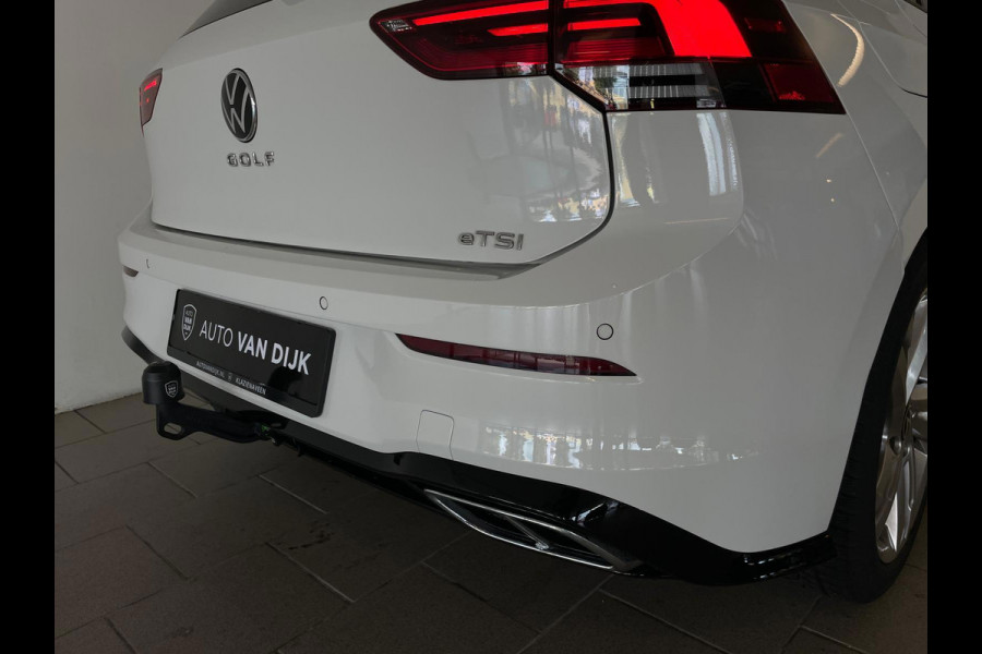 Volkswagen Golf 1.5 eTSI R-Line Business+ AUTOMAAT AIRCO PANO NAVI CRUISE STOELVERW APPLE CARPLAY PDC CAMERA TREKHAAK NIEUWSTAAT