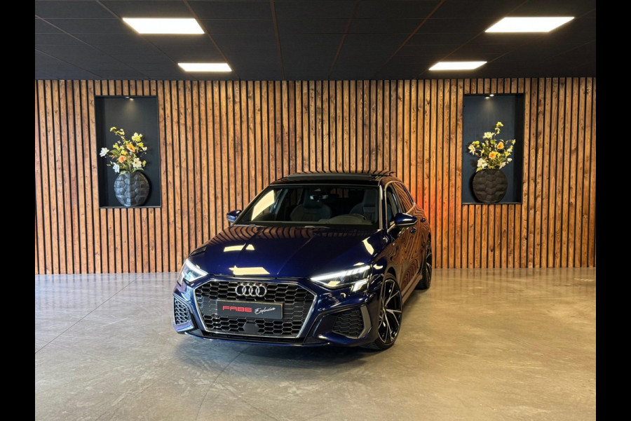 Audi A3 Sportback 35 TFSI S edition / 3x S-Line / Pano / Virtual / Stoelverwarming / Carplay / DAB