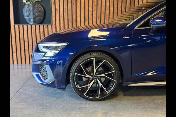 Audi A3 Sportback 35 TFSI S edition / 3x S-Line / Pano / Virtual / Stoelverwarming / Carplay / DAB