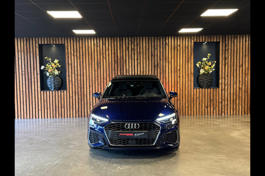 Audi A3 Sportback 35 TFSI S edition / 3x S-Line / Pano / Virtual / Stoelverwarming / Carplay / DAB