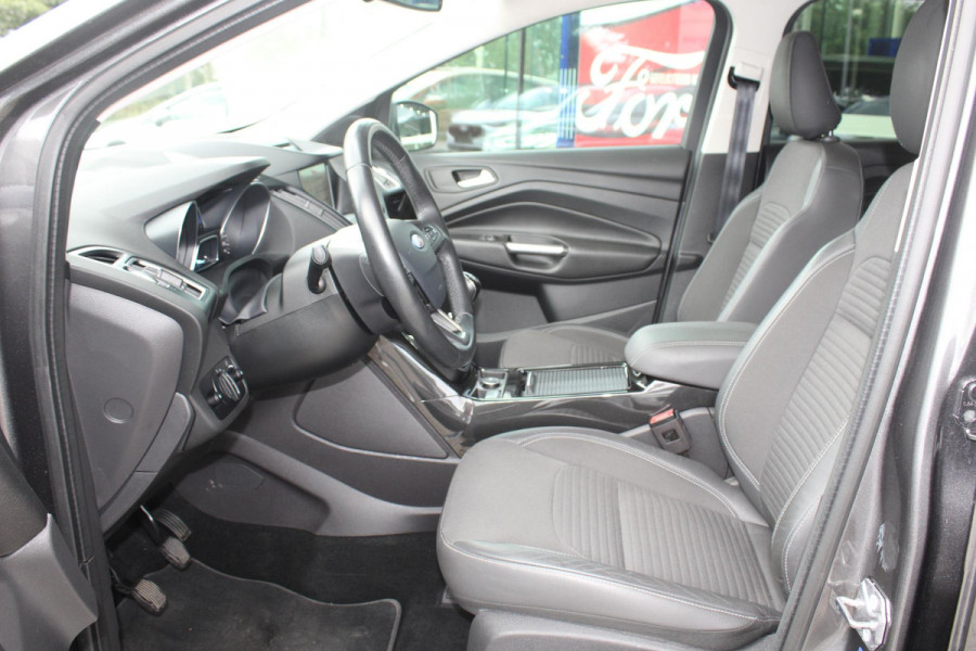 Ford Kuga 1.5 EcoBoost Titanium | Stoelverwarming | Voorruitverwarming | Trekhaak | Cruise Control