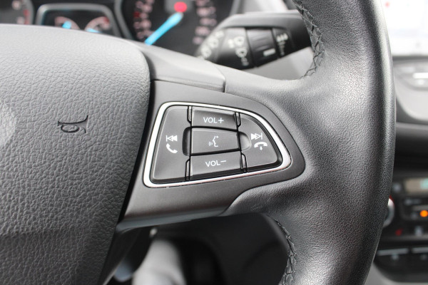 Ford Kuga 1.5 EcoBoost Titanium | Stoelverwarming | Voorruitverwarming | Trekhaak | Cruise Control