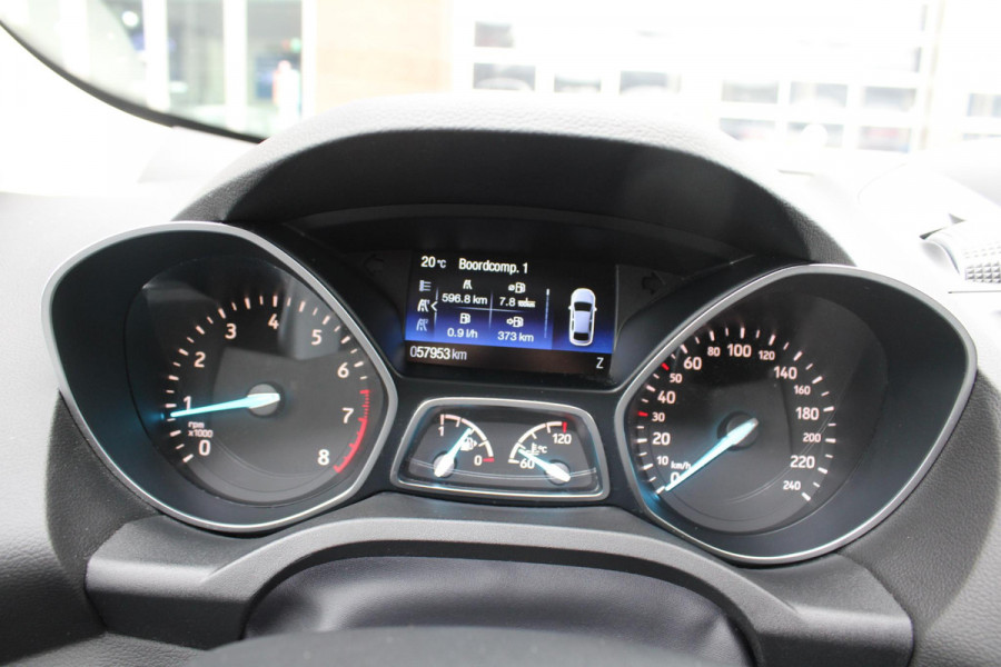 Ford Kuga 1.5 EcoBoost Titanium | Stoelverwarming | Voorruitverwarming | Trekhaak | Cruise Control