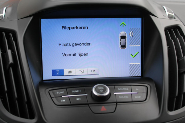 Ford Kuga 1.5 EcoBoost Titanium | Stoelverwarming | Voorruitverwarming | Trekhaak | Cruise Control
