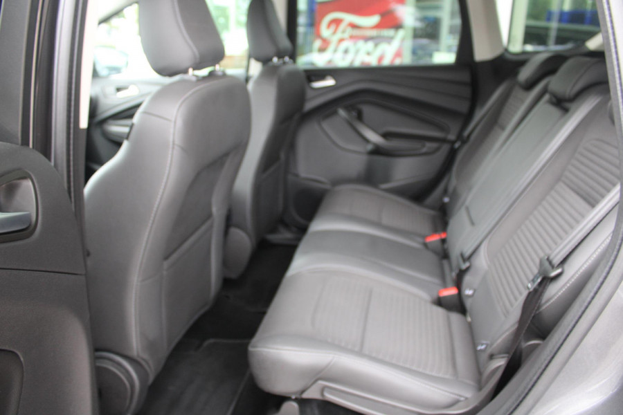 Ford Kuga 1.5 EcoBoost Titanium | Stoelverwarming | Voorruitverwarming | Trekhaak | Cruise Control