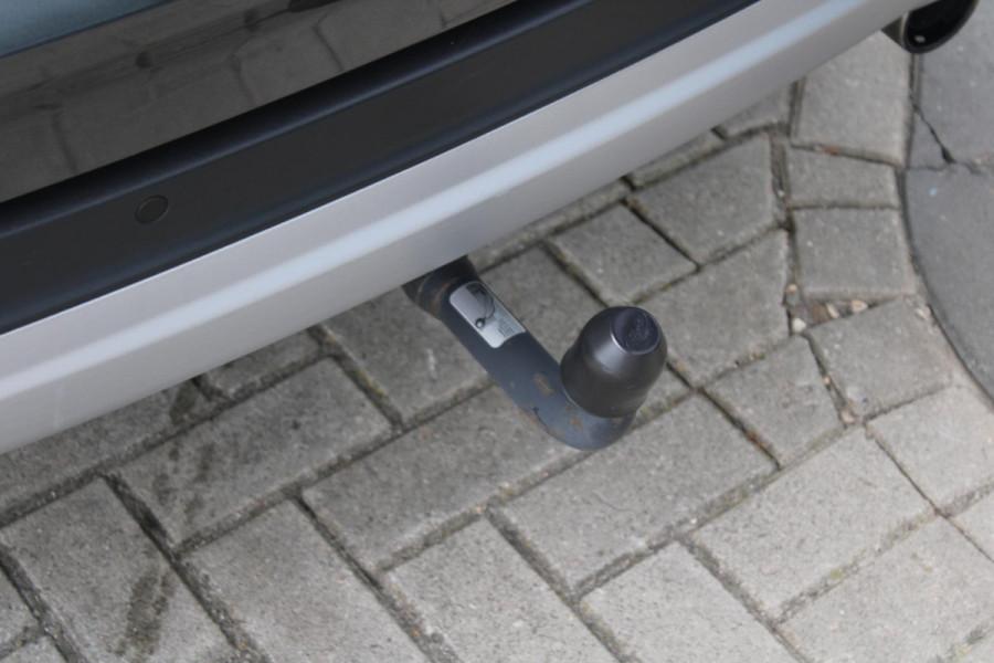 Ford Kuga 1.5 EcoBoost Titanium | Stoelverwarming | Voorruitverwarming | Trekhaak | Cruise Control
