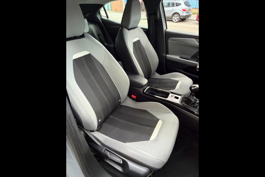 Opel Mokka X 1.2 Turbo Elegance - Navigatie / Apple CarPlay I Airco I LED I PDC I Sport velgen I Dealer onderhouden