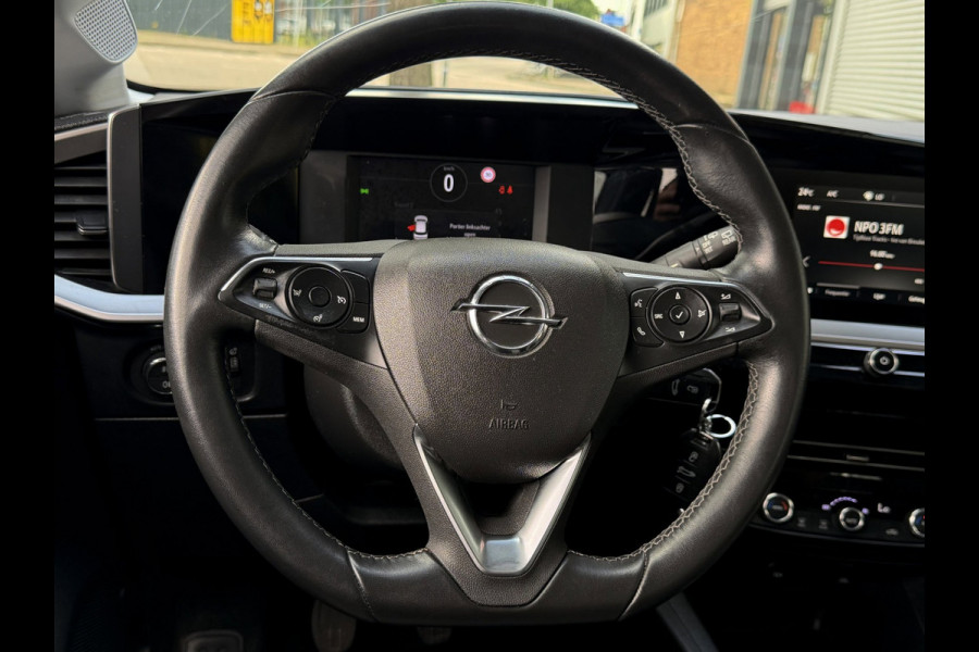 Opel Mokka X 1.2 Turbo Elegance - Navigatie / Apple CarPlay I Airco I LED I PDC I Sport velgen I Dealer onderhouden