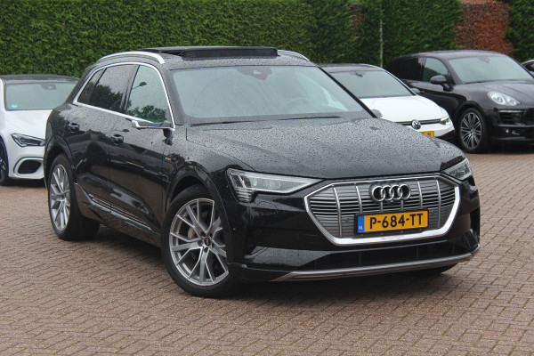 Audi e-tron 55 quattro S edition 95 kWh 46.023 km!. / SoH 94,6% / Panoramadak / 360Camera / Head-up / Luxe Leder / Luchtvering / 21'' / B&O / Softclose / Matrix LED / CarPlay / Dodehoek / DAB / ACC / Stoelmassage+Ventilatie