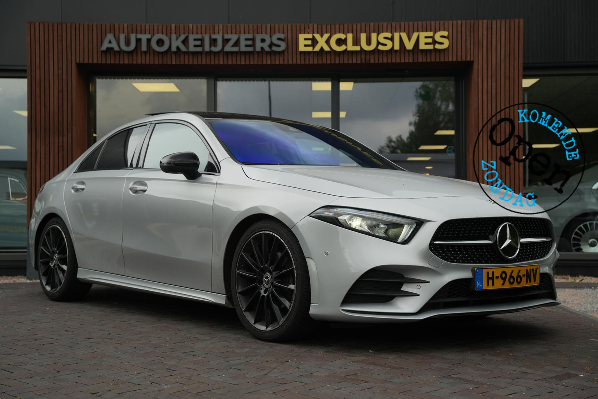 Mercedes-Benz A-Klasse 200 Business Solution AMG Panoramadak AMG Pakket WideScreen