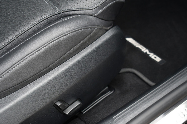 Mercedes-Benz C-Klasse Estate 300 e AMG Line Distronic Trekhaak HUD Laser 360