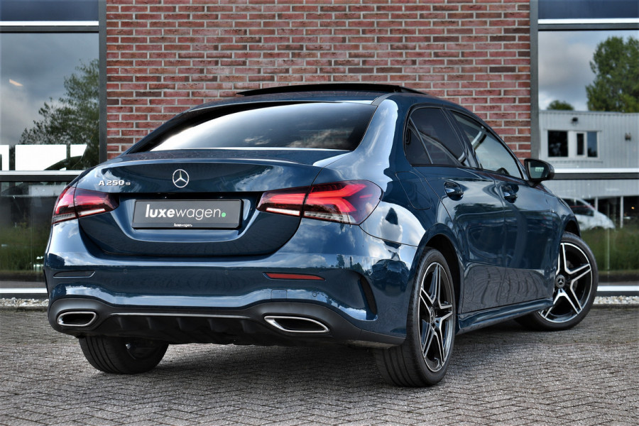 Mercedes-Benz A-Klasse 250 e AMG Pano Night 360 Leder