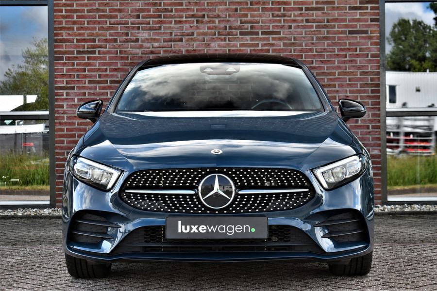 Mercedes-Benz A-Klasse 250 e AMG Pano Night 360 Leder