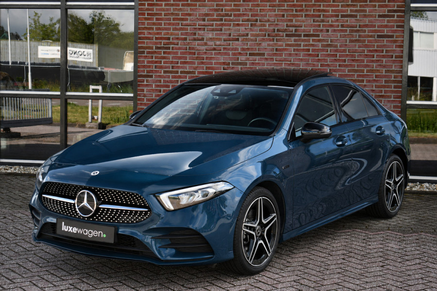 Mercedes-Benz A-Klasse 250 e AMG Pano Night 360 Leder