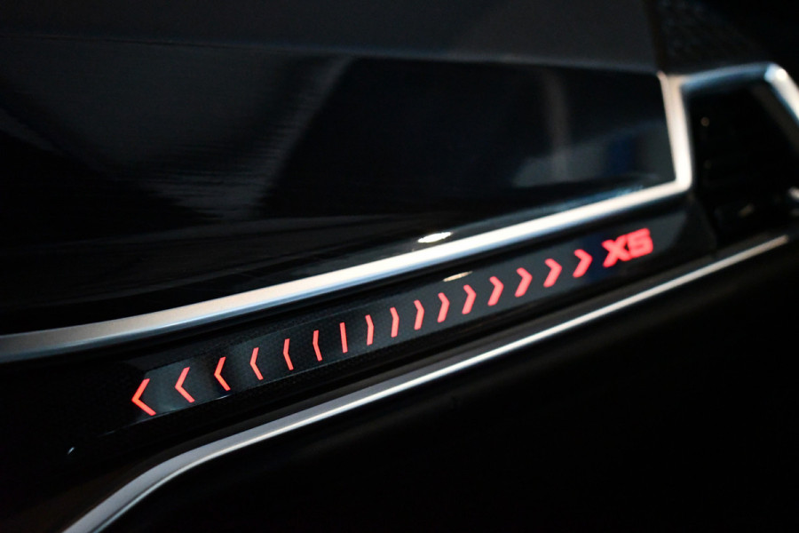 BMW X5 xDrive50e M-Sport Skylounge Comf-stoel ACC 360 HUD H/K 21inch BTW-auto