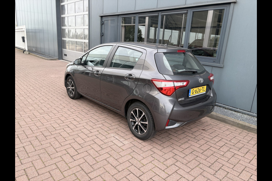 Toyota Yaris 1.0 VVT-i Connect 5-drs. CAMERA/CARPLAY/AIRCO/15INCH