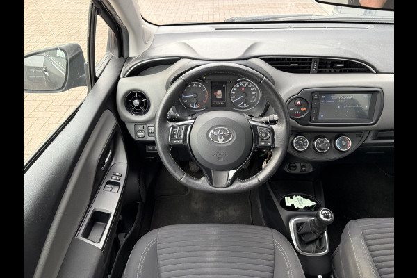 Toyota Yaris 1.0 VVT-i Connect 5-drs. CAMERA/CARPLAY/AIRCO/15INCH