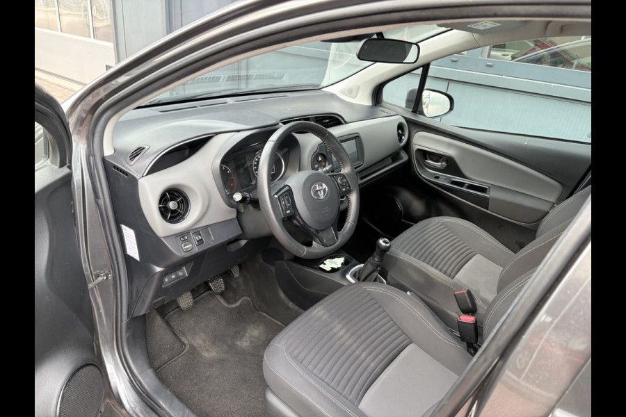 Toyota Yaris 1.0 VVT-i Connect 5-drs. CAMERA/CARPLAY/AIRCO/15INCH